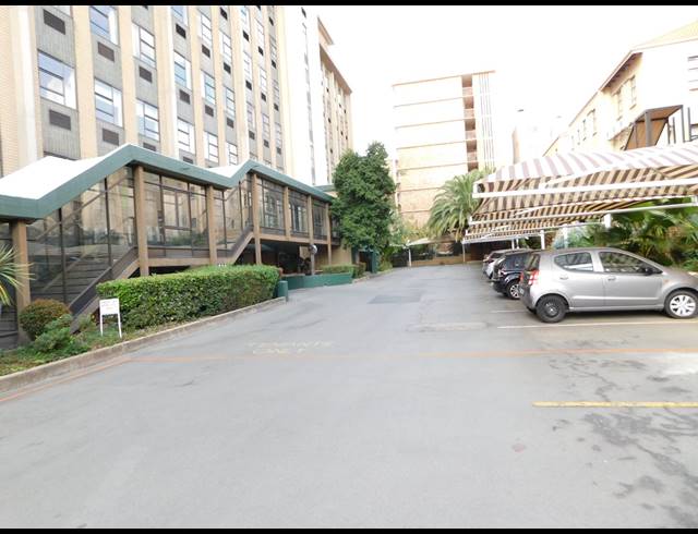487M² OFFICE TO LET IN FERNDALE